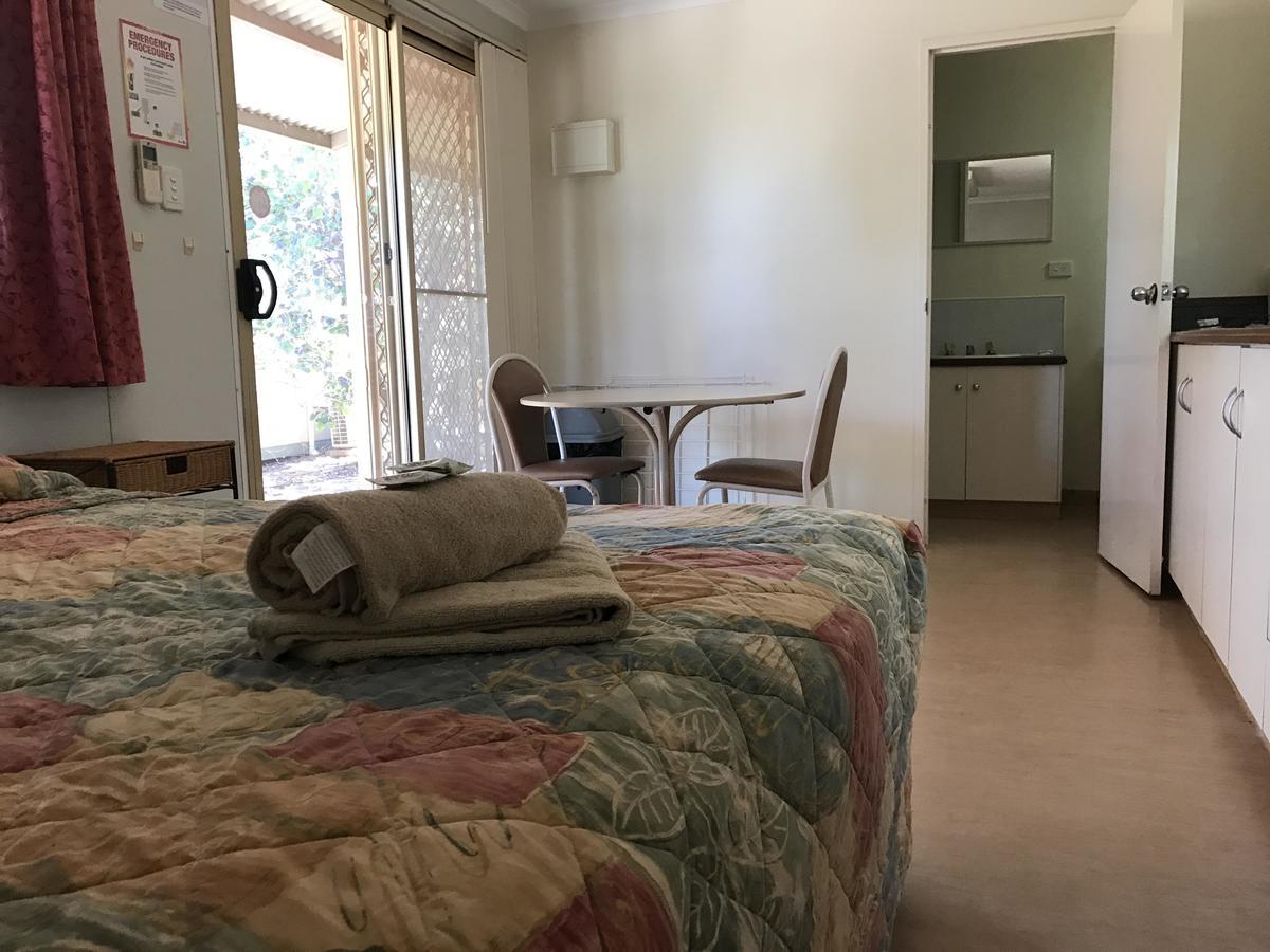 Aaok Karratha Caravan Park מראה חיצוני תמונה